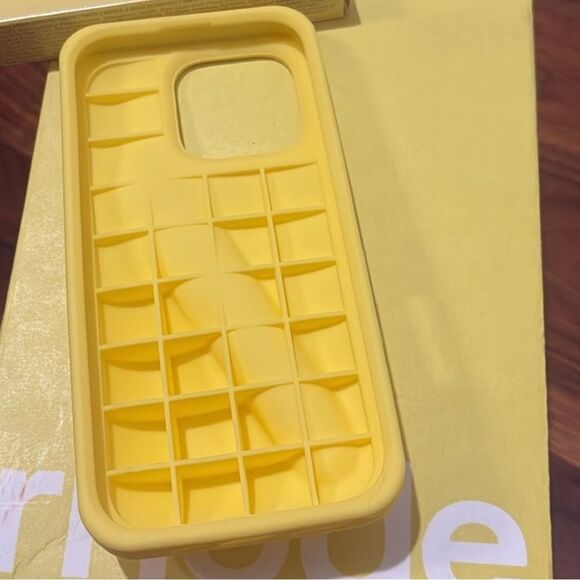 - rhode 16 PRO MAX iphone case - Picture 6 of 8